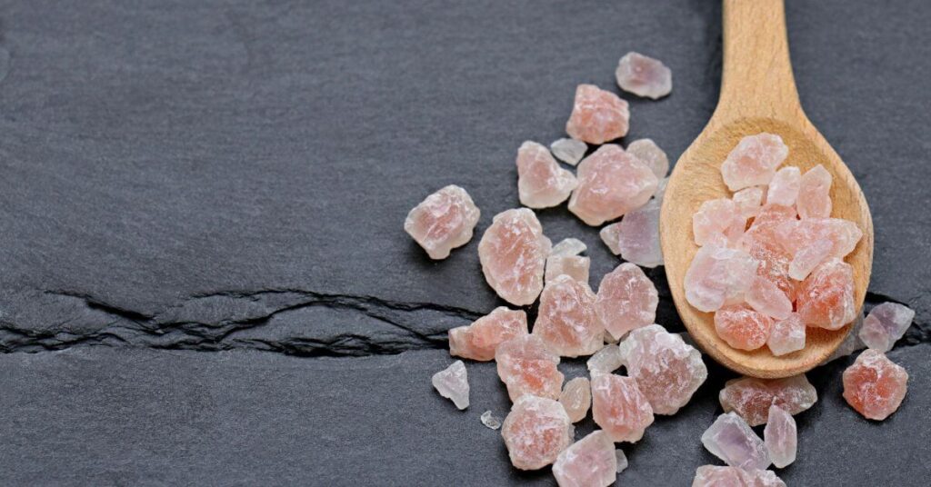 himalayan pink salt spoon used in pink salt recipe for weight loss